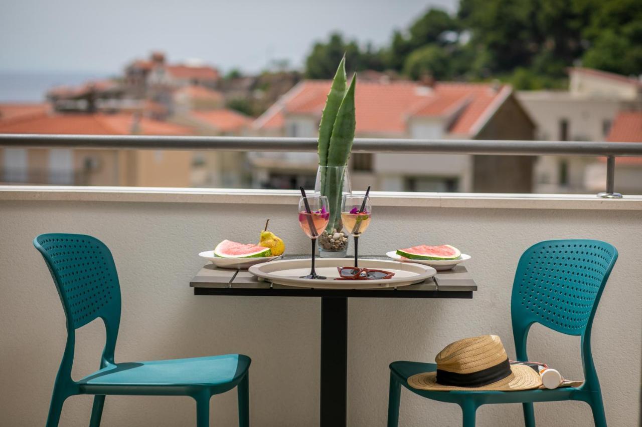 Sea View Ela Apartments Podgora Esterno foto