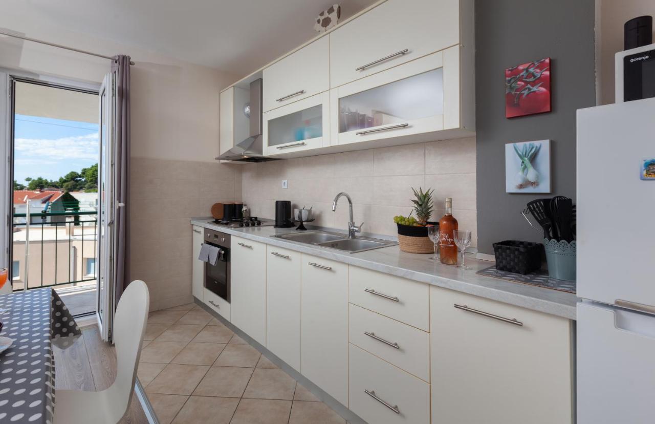 Sea View Ela Apartments Podgora Esterno foto