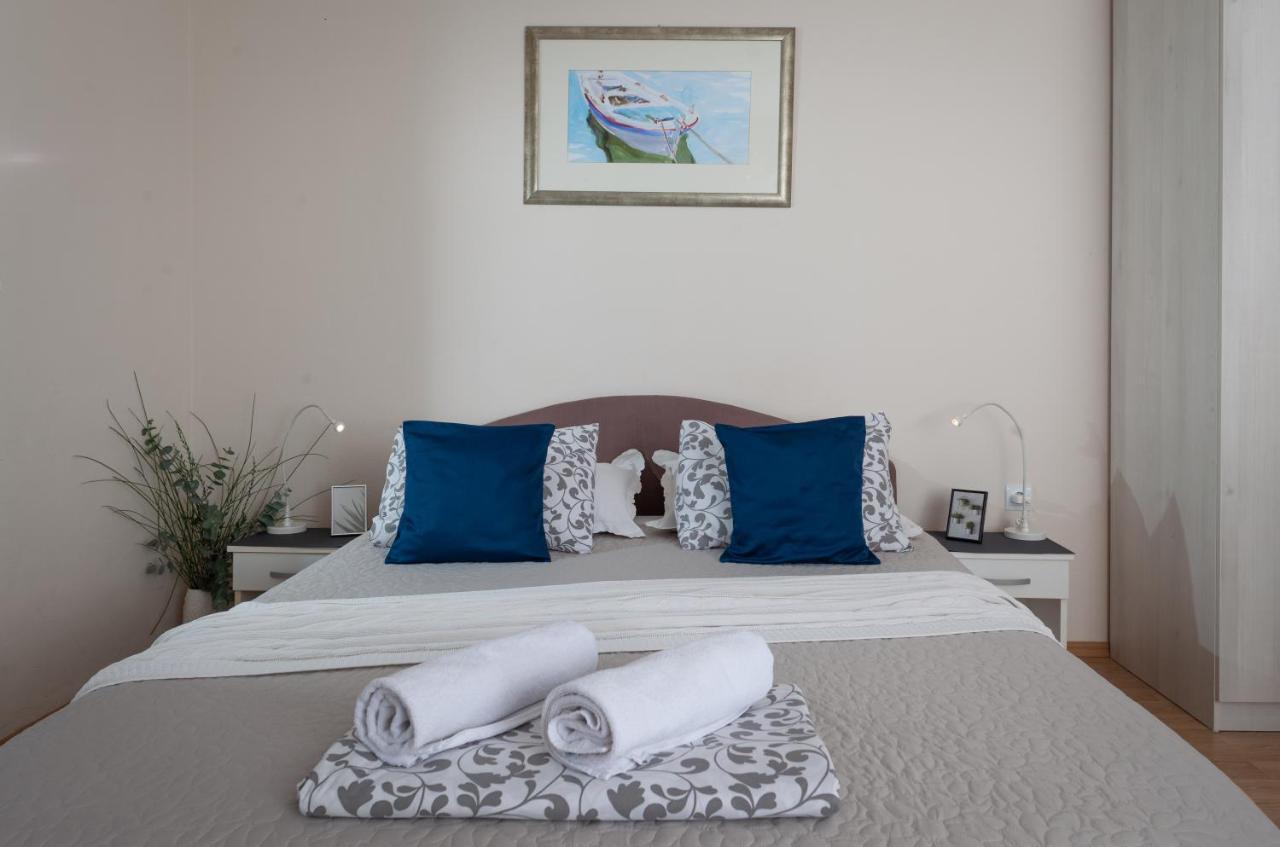 Sea View Ela Apartments Podgora Esterno foto